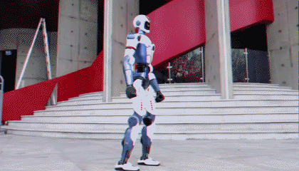 Unitree Robotics R1